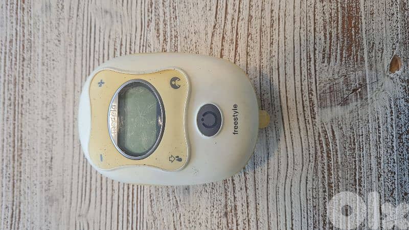 Medela Freestyle double electric breast pump 1