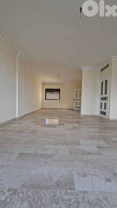 SPACIOUS APARTMENT IN HAMRA PRIME (250SQ) 3 BEDROOMS , (HAMR-358)