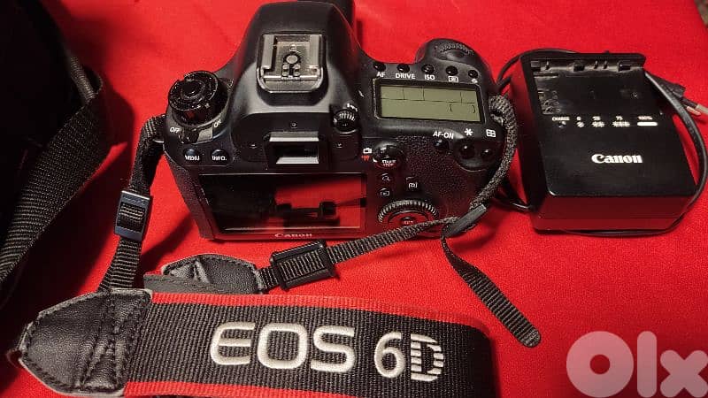 Canon 6D full frame DSLR body ONLY ~64k shutter 1