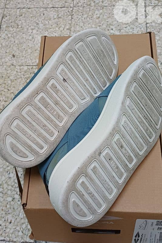 Used like new Size 41 (12$) 4