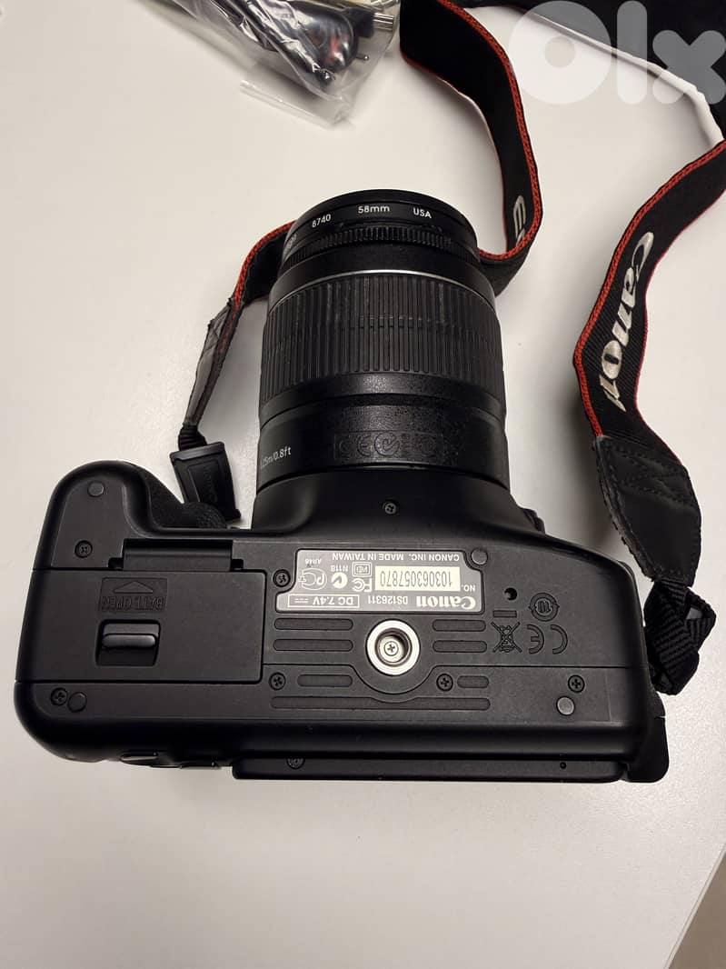 Canon 600D DSLR Kit + Box + 18-55 Lens + 2 Batteries + Bag – Excellent 5