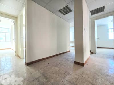 RAO26-4831 Office 135m2 for Rent in Gemmayzeh – Beirut