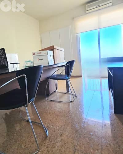 RAO26-4832 Office 90m2 for rent in Gemmayze - Beirut