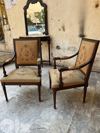 frensh fauteille aubusson فوتاي عدد ٢ فرنسي شغل اوبيسون يدوي سعر لقطة