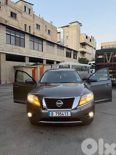 نيسان باثفايندر 2015