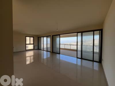 Apartment for Sale in Qornet El Hamra شقة للبيع في قرنة الحمراء