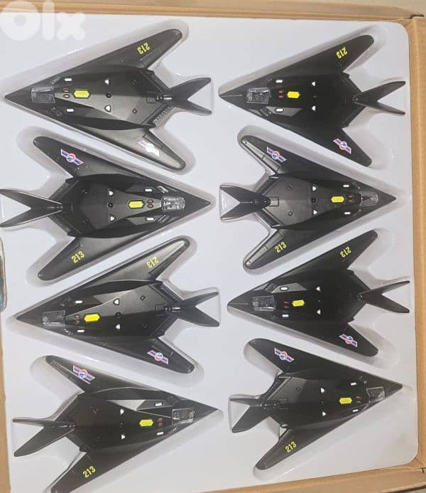 F-117 stealh jet diecast plane Lights and sound effects (15CM) 4