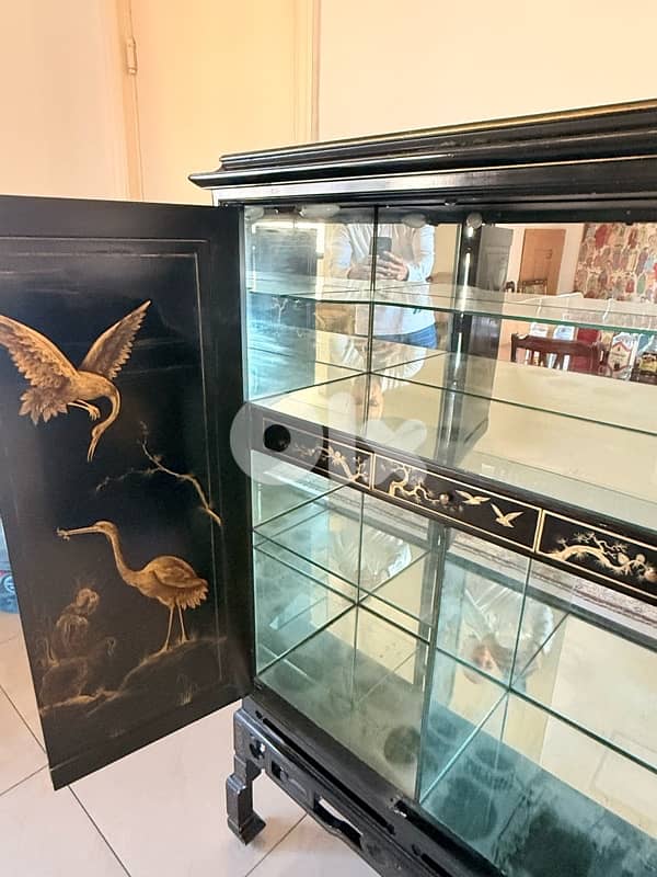 Asian antique style display cabinet 1
