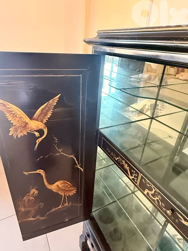 Asian antique style display cabinet 3