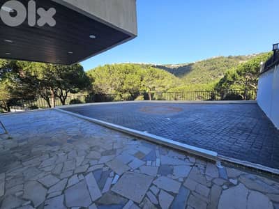 Hot Offer! Apartment with 200sqm terrace in Mar Chaaya