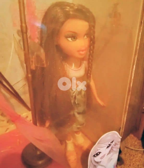 Bratz YASMIN ROOM MGA Boxed Set: CAMPFIRE great doll+Bed+Hanger+Mirror 5