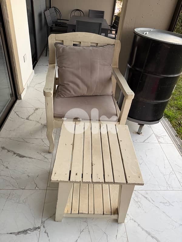 Vintage Balcony set with cabinet and a swing 8 pieces. 3