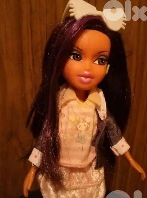 ALL GLAMMED UP DESIGNER STREAKS YASMIN wearing +boots MGA Great doll 2