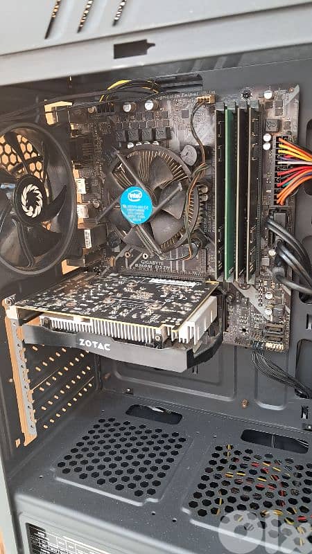 GAMING PC !!  (used) 1