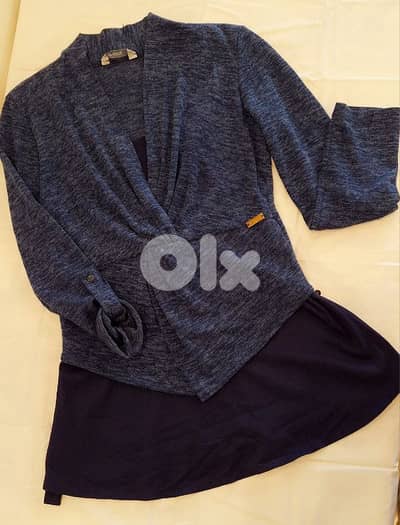 بلوزة نسائية