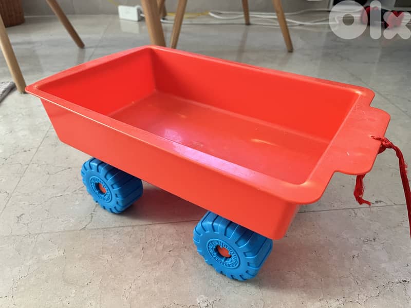 Set of 3 good quality trucks for kids 4