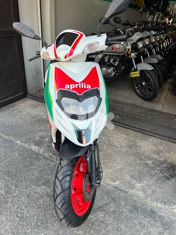Aprilia SR 150 5