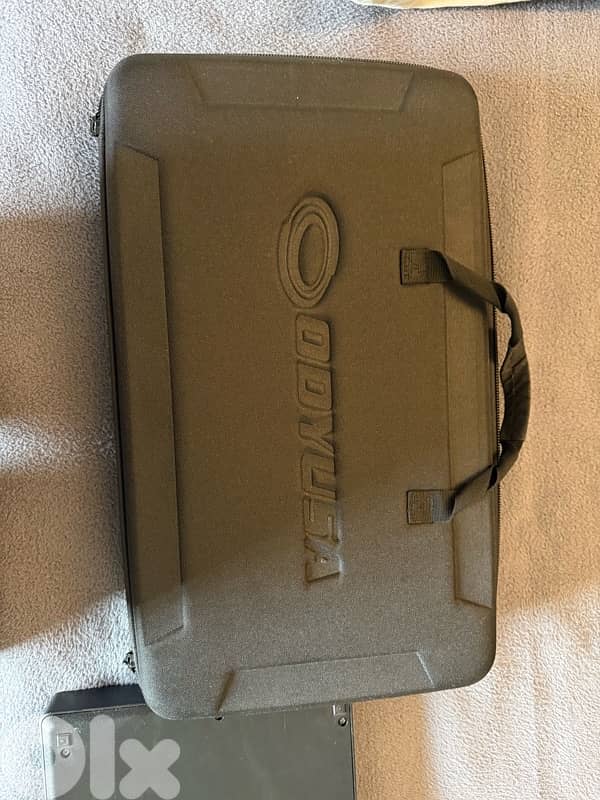 FLX 4 + BAG 400$ Used-like new (open box) 2