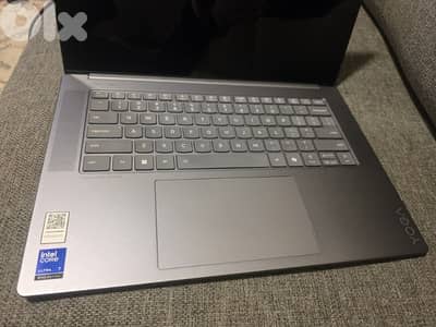 Lenovo Yoga Slim 7i Aura Edition