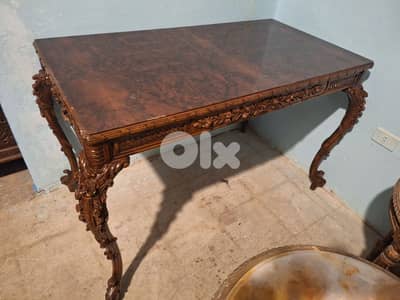 طاولة خشب ورد فرنسية حفر في غاية الروعة والجمال
