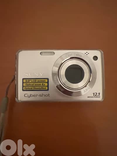 Sony cyber-shot retro camera “Carl Zeiss”