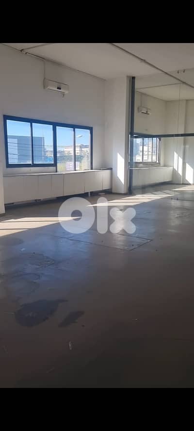 Office for rent in Zalka 100,000$/YEAR مكتب للإيجار في  زلقا