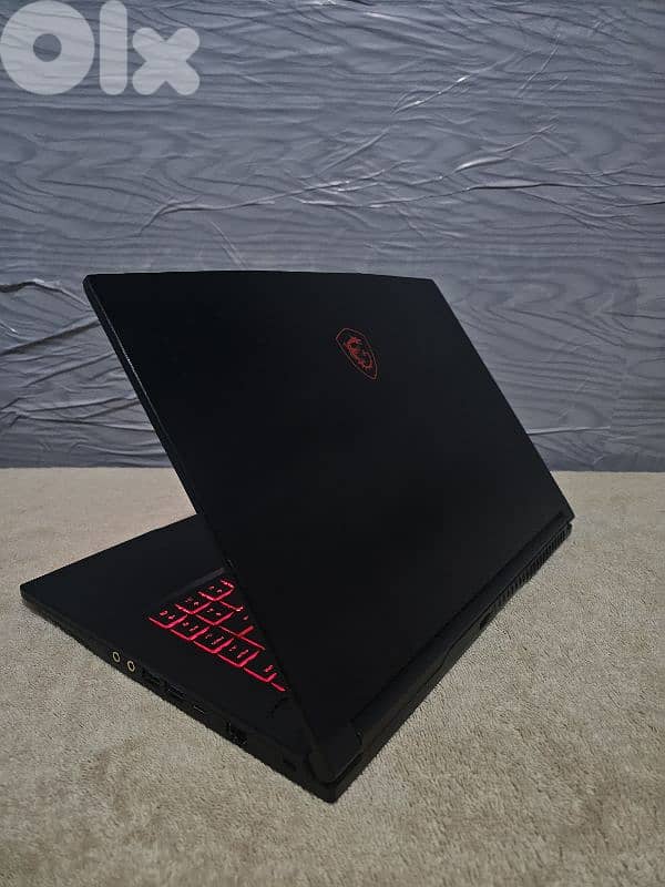 msi gaming laptop like new condition 2