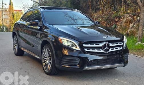 MERCEDES-BENZ GLA 250 2018 4MATIC! AMG PACKAGE!!