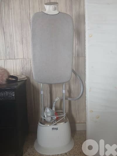 مكواية بخار واقفة