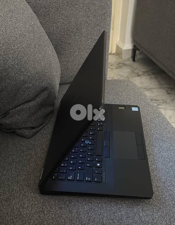 Dell Latitude E5470 1