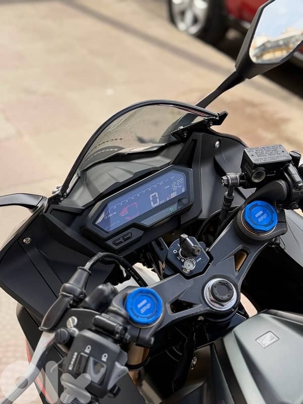 Honda cbr 150r 2023 2