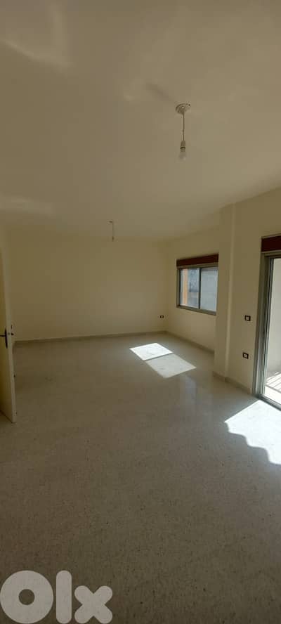 1000$/Sq | AIN EL REMMANEH | 2 BEDS | 3 BALCONIES, (AR-195)