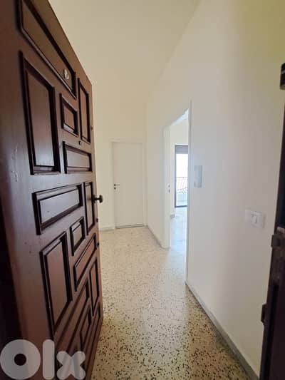 Apartment For Sale in Jdeideh - شقة للبيع في جديدة