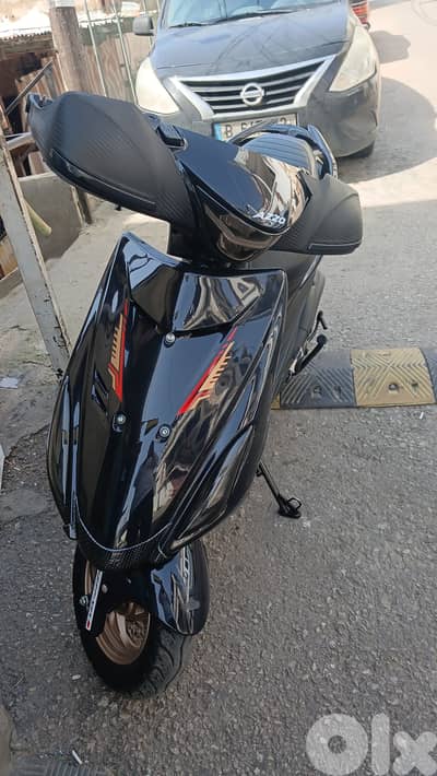 V azzo. ba3da gdede mechye 1500km