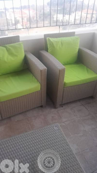 ٣ كنبايات للبلكون مع طاولة