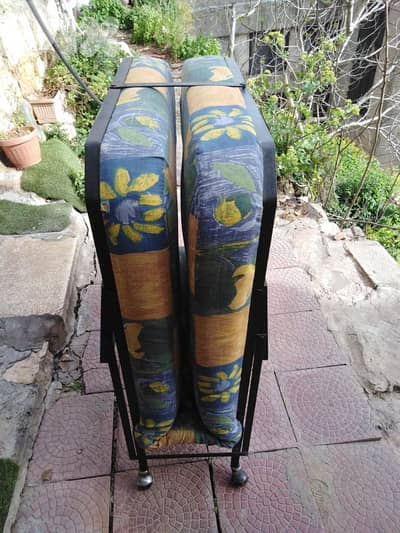 تخت نقال حالته جيده