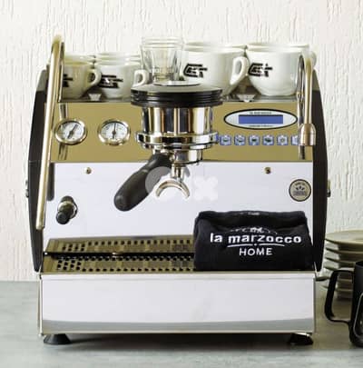 la Marzocco coffee machine and grinder