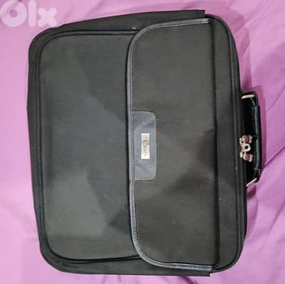 محفظة لابتوب