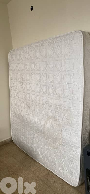 فرشة مجوز  اسفنجمستعملة