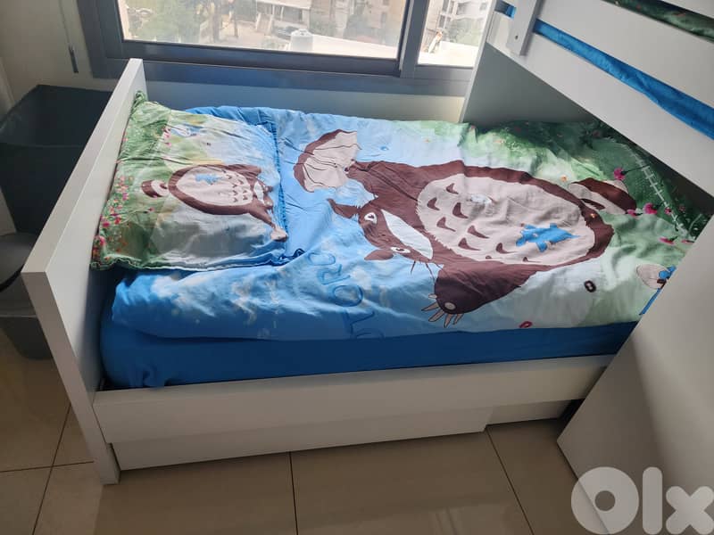 Brand New, Closet available is needed a full set 2