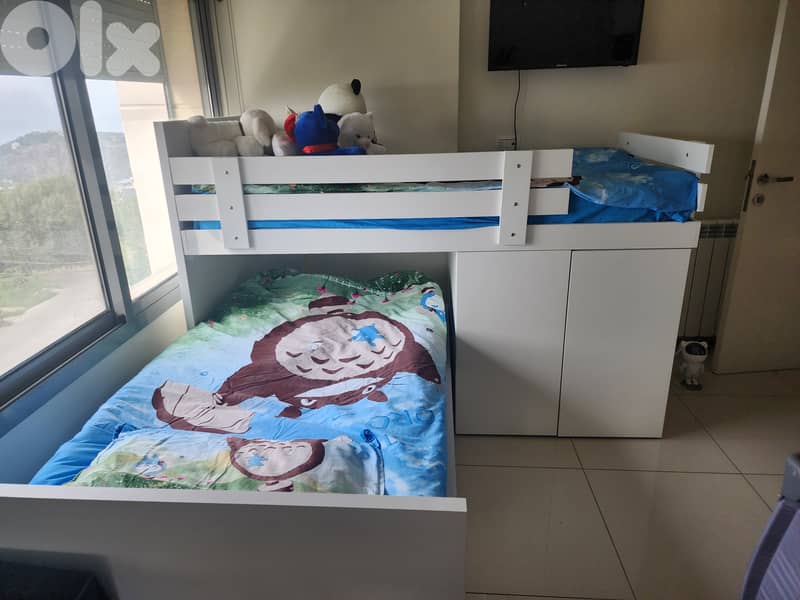 Brand New, Closet available is needed a full set 4