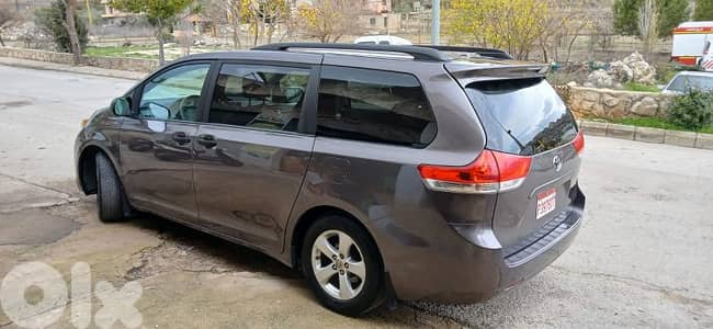 تويوتا سيانا 2014