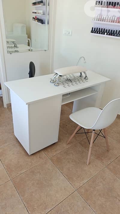 Black Chair/ Manicure Table/Pedicure Chair