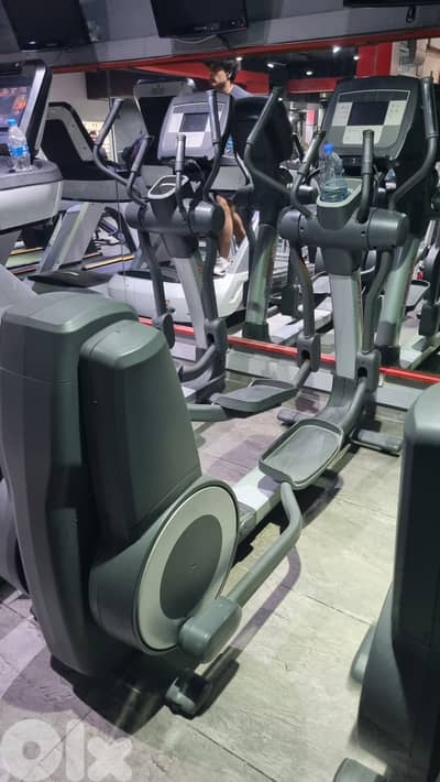 Elliptical Life Fitness