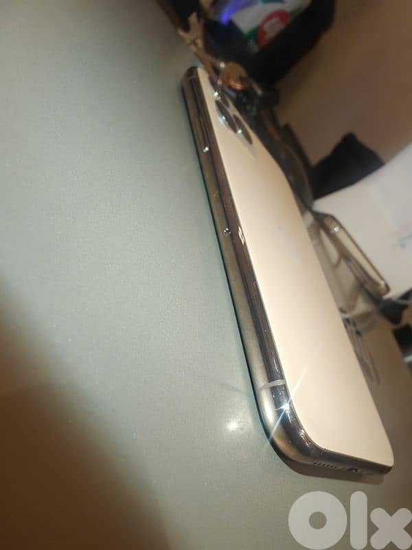 iphone 11 pro 256 used like new 9