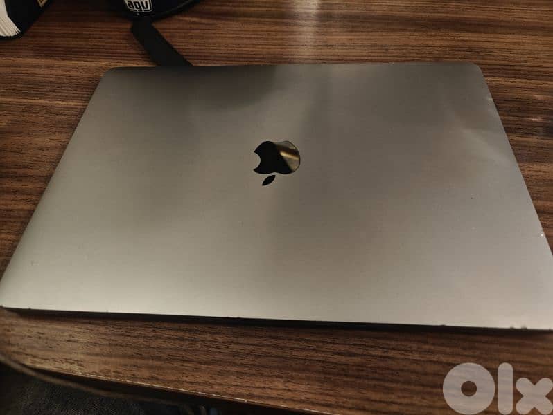 macbook pro 2020 i5/16/512 4
