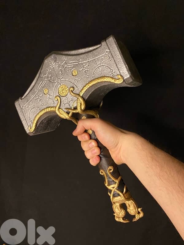 Mjolnir statue God of war 2