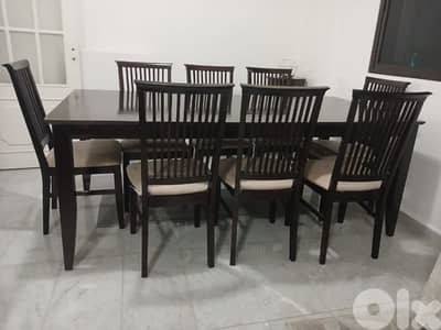 طاولي اوروبي شبه جديد كراسي مسيف