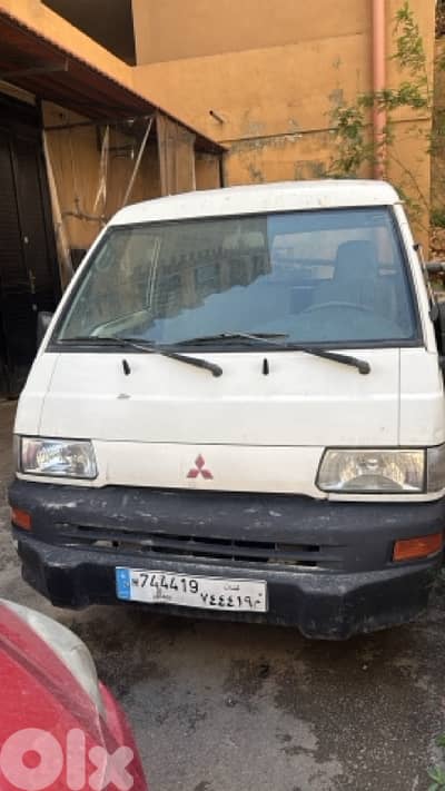 van mitsubishi