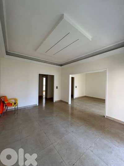 HOT DEAL ! APARTMENT IN AIN EL MRAISSEH PRIME (160SQ) , (AM-185)